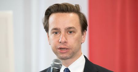 Cudzoziemcy w polskiej policji? Bosak ostro reaguje