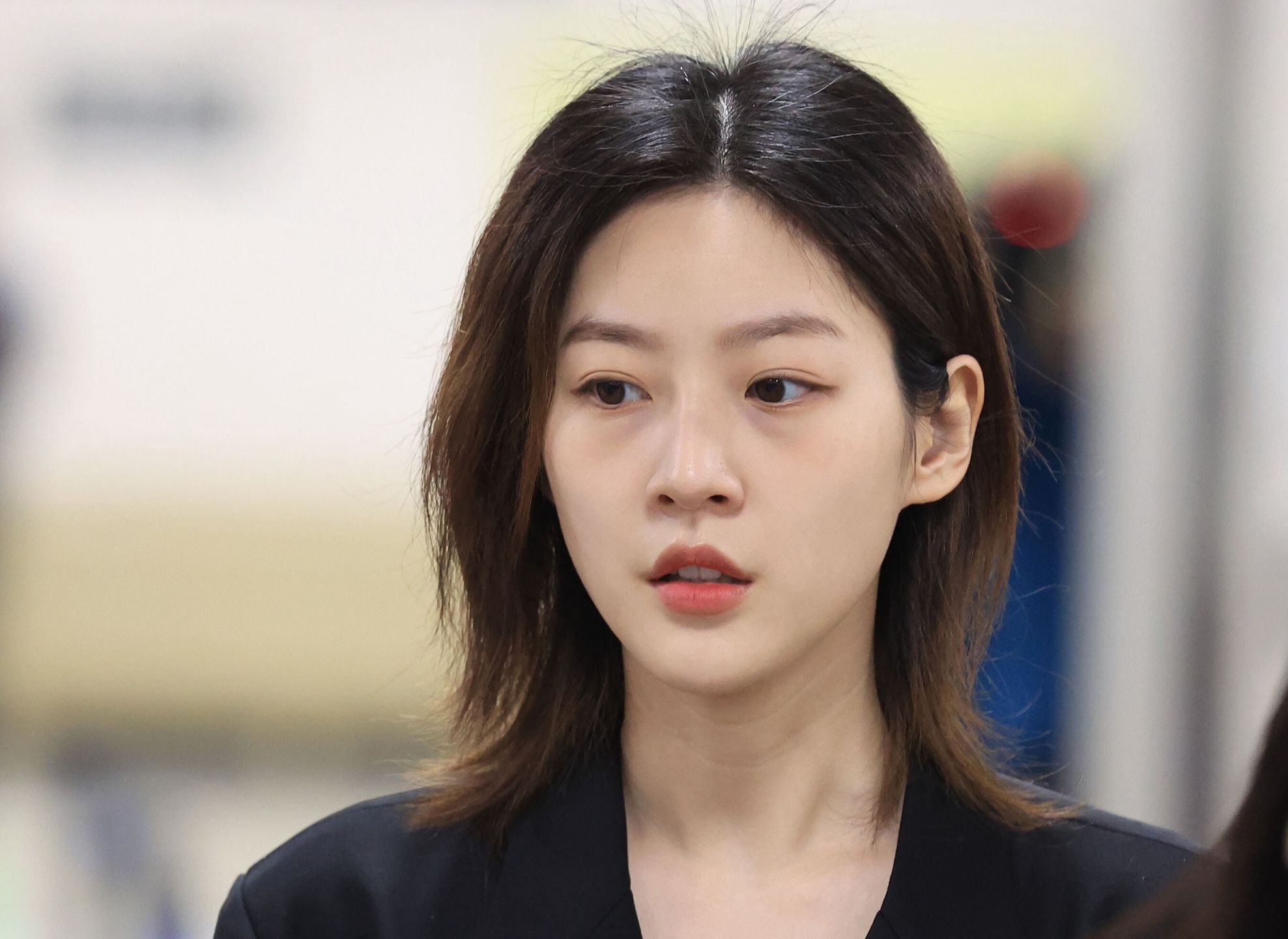 (FILE) - South Korean actress Kim Sae-ron at the Seoul Central District Court in Seoul, South Korea, 05 April 2023 (issued 16 February 2025). Kim Sae-ron was found dead in her house in Seoul on 16 February, police confirmed. EPA/YONHAP SOUTH KOREA OUT Dostawca: PAP/EPA.