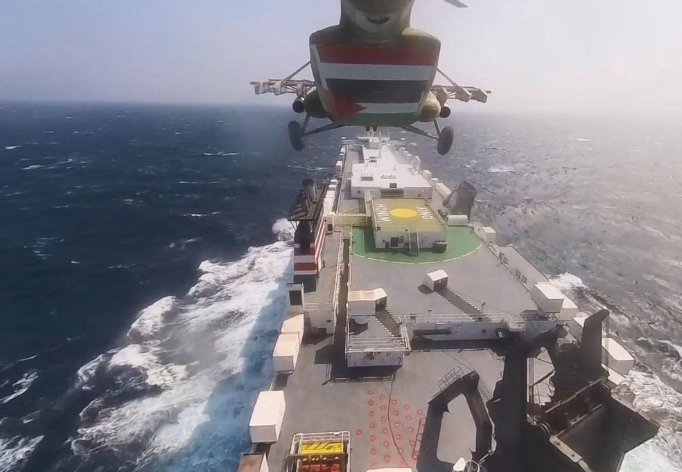 Huti porywają statek towarowy należący do izraelskiej firmy na Morzu Czerwonym, listopad 2023