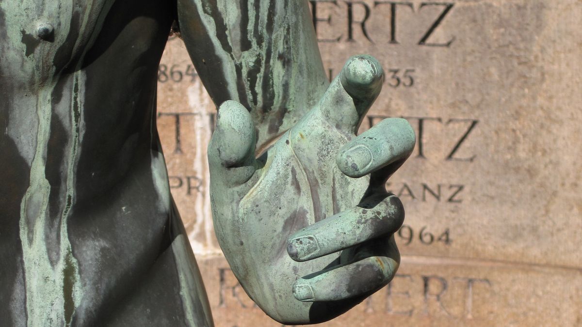 Za 50 lat Facebook będzie portalem społecznościowym zmarłych