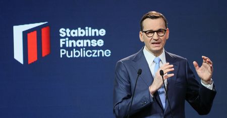 Dług publiczny poza budżetem puchnie. Tak gigantycznej różnicy jeszcze nie było