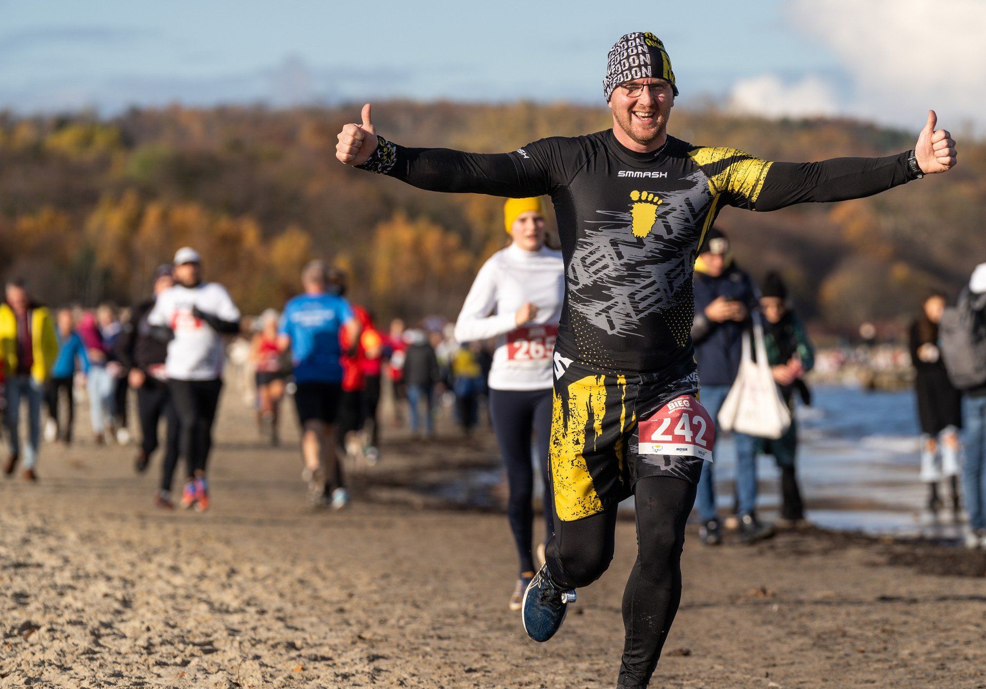 Bieg Niepodległości w Sopocie to rywalizacja w dwóch strefach kolorystycznych na zróżnicowanej trasie liczącej 5 km