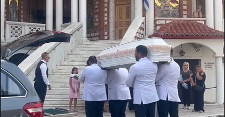 Tragedia na plaży w Grecji. 13-latka zmarła w ułamku sekundy