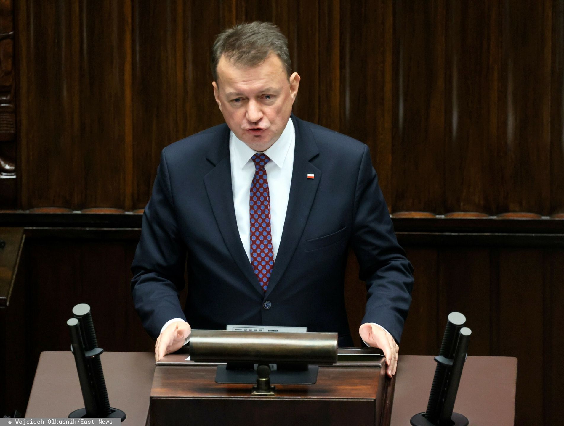 Inauguracyjne posiedzenie Sejmu X kadencji
Fot. Wojciech Olkusnik/East News, Warszawa, 13.11.2023. 1. posiedzenie Sejmu X kadencji. Oredzie Prezydent RP i marszalka seniora oraz poselskie slubowanie.
N/z: posel PiS Mariusz Blaszczak zglasza kandydature Elzbiety Witek na marszalek Sejmu.
Wojciech Olkusnik