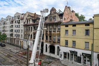 Pożar zniszczył kamienicę. Netia groziła karą za brak zwrotu sprzętu. Teraz wyjaśnia