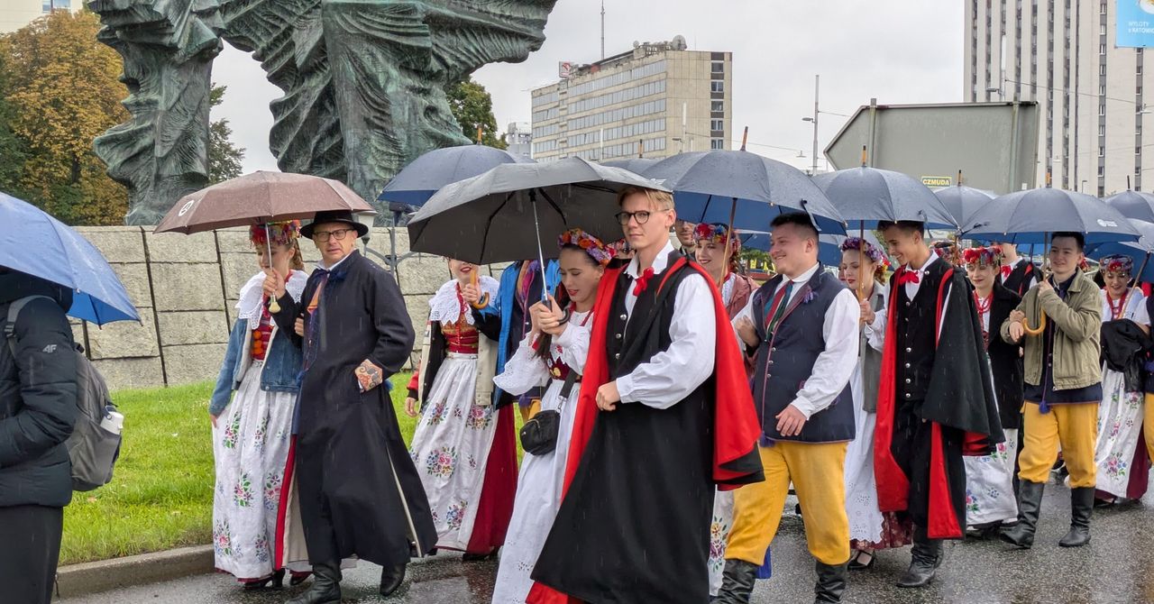 Katowice: Śląskie uczelnie zainaugurowały nowy rok akademicki