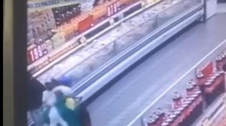 Moment porwania zarejestrowała kamera monitoringu