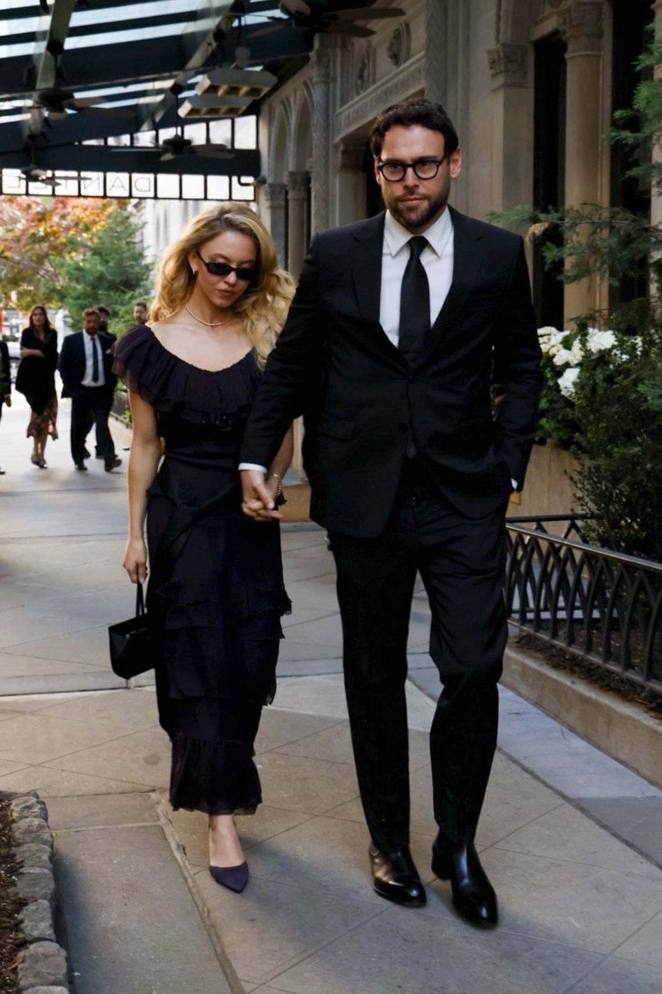 *EXCLUSIVE* Sydney Sweeney and Scooter Braun cut a very elegant figure in NYC
BACKGRID / Backgrid USA / Forum
LBD, suit, couple, Scooter Braun, holdi, Sydney Sweeney, Daniel, New York City, NYC, Manhattan, Dinner Date, Date Night, Couple, Black Dress, Sunglasses, High Heels, Fashion, Street Style, Glamour