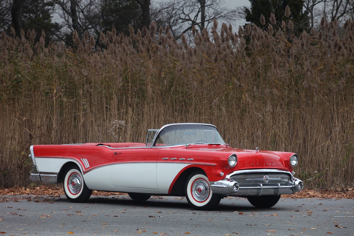 1957 Buick Roadmaster Convertible (fot. vintagecarvalut.com)