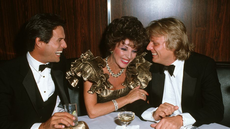 Joan Collins w 1983 roku