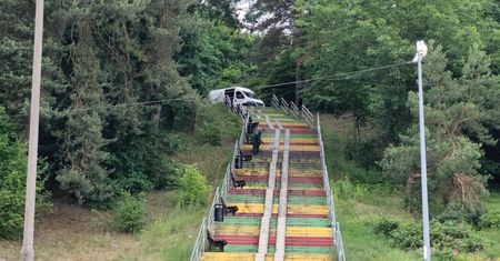 Ostróda: Barwy reggae wracają na kultowe schody nad Jeziorem Sajmino