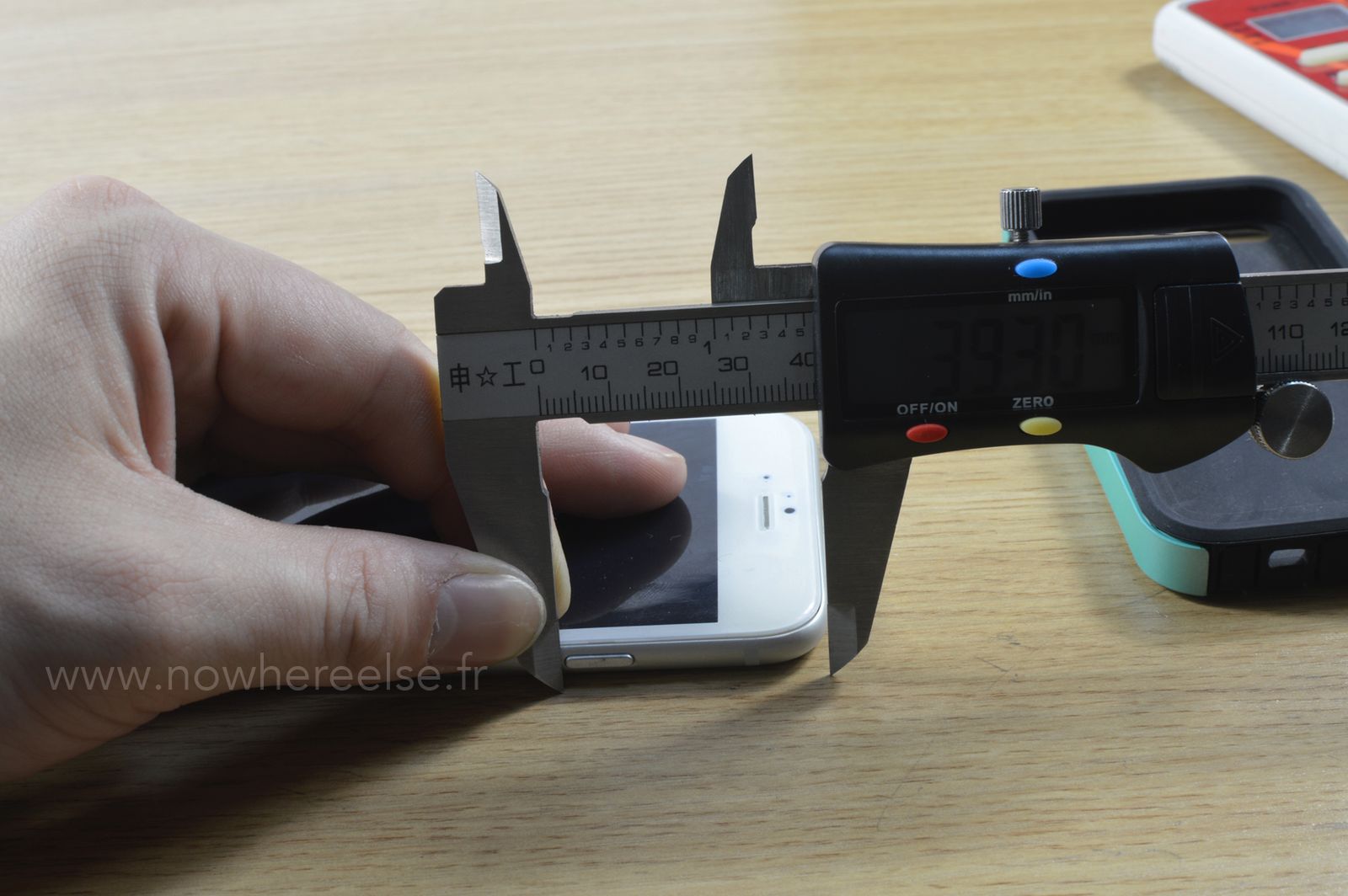 Wymiary i wygląd iPhone'a 6 ujawnione. Będzie tylko minimalnie mniejszy od LG G2? 27