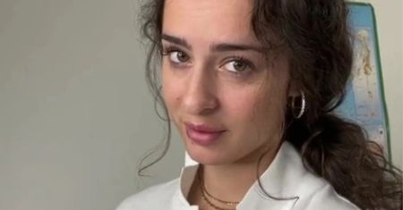 Zrzuciła służbowy strój i pokazała, co nosi na co dzień. Komplementom nie ma końca