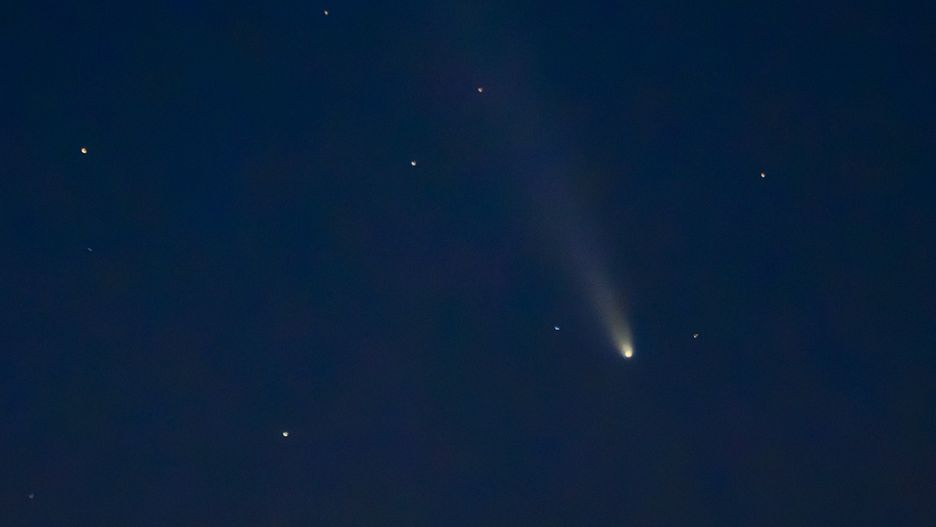 BEIJING, CHINA - OCTOBER 18: Comet C/2023 A3 (Tsuchinshan-ATLAS) streaks across the sky on October 18, 2024 in Beijing, China. (Photo by Hu Zhichao/VCG via Getty Images)