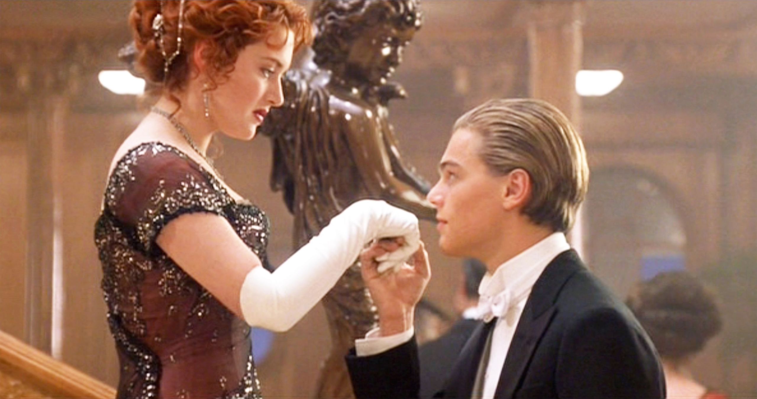 "Titanic"LOS ANGELES - DECEMBER 19: The movie "Titanic", written and directed by James Cameron. Seen here from left, Kate Winslet as Rose and Leonardo DiCaprio as Jack. Initial USA theatrical wide release December 19, 1997. Screen capture. Paramount Pictures. (Photo by CBS via Getty Images)CBS Photo Archive