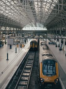 Pociąg znowu się spóźnia? Sprawdź wcześniej opóźnienie na TEJ stronie 🚆