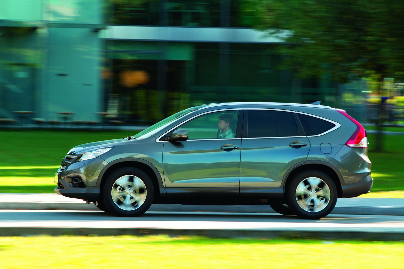 2013 Honda CR-V - obszerna galeria prosto od producenta 15