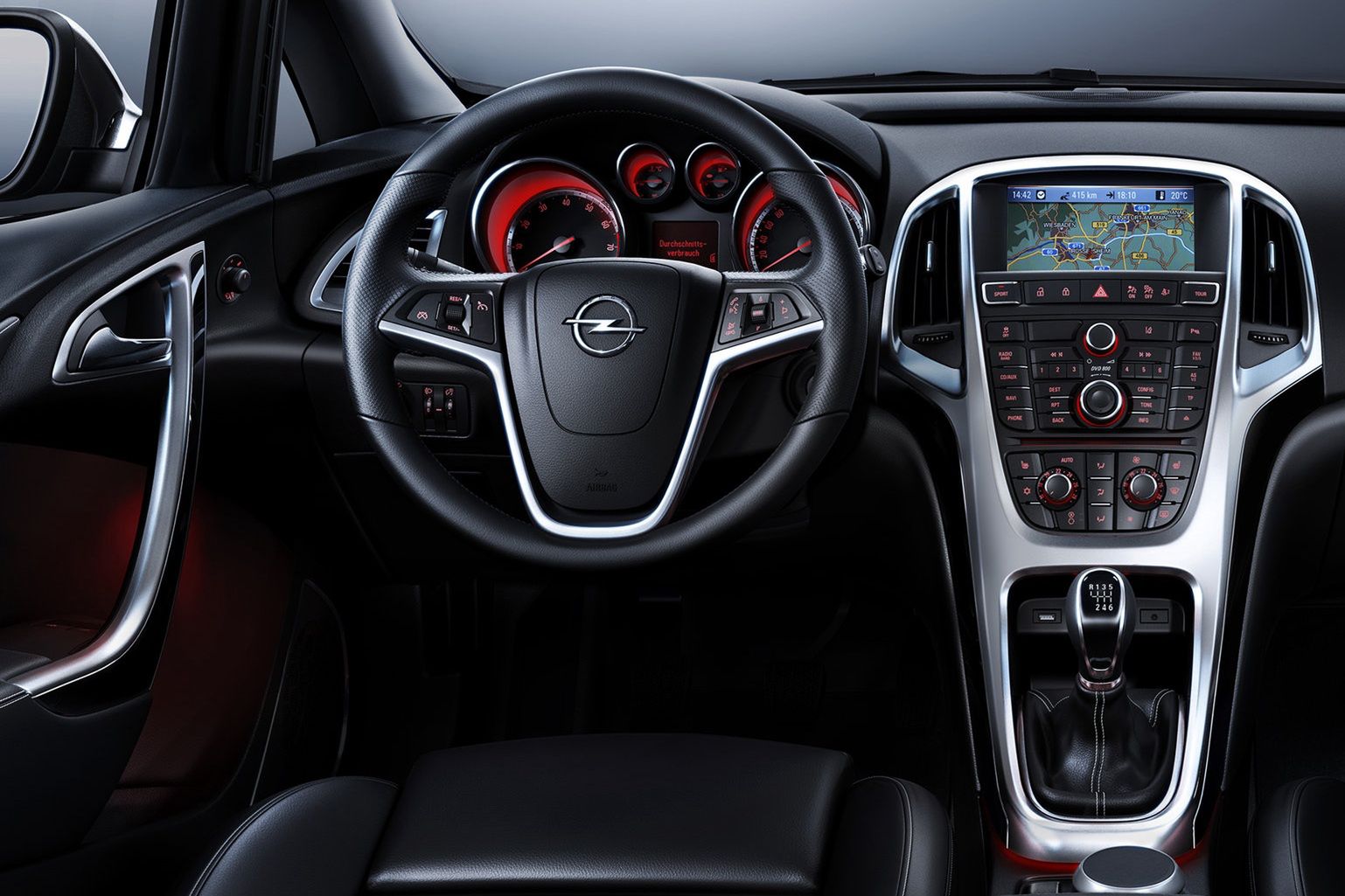 Opel Astra J przed liftingiem
