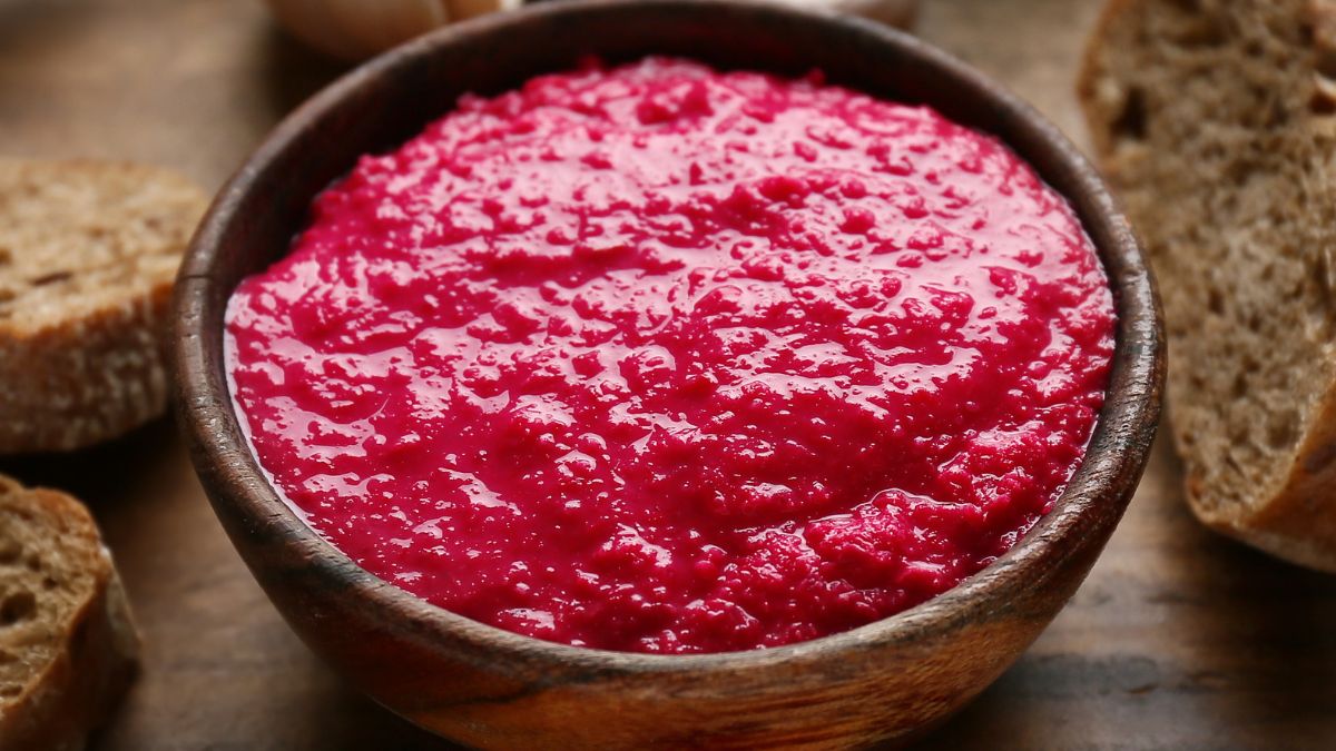 Ostre buraczki świetnie pasują do domowych wędlin i pasztetów