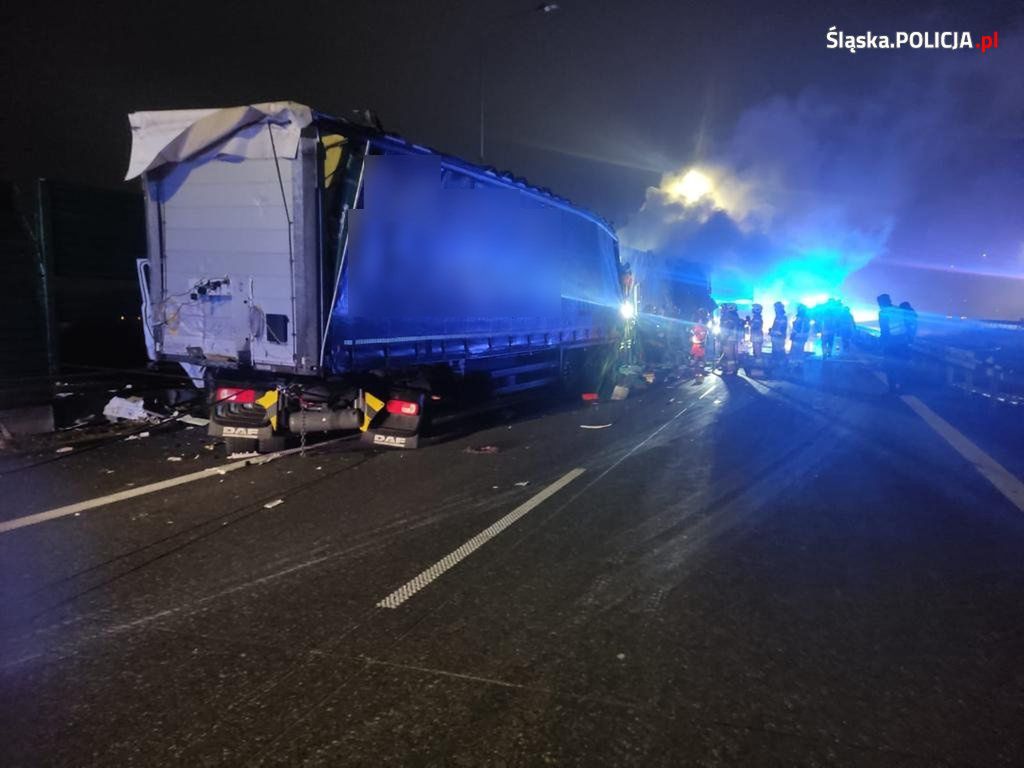 Wypadek na A1. Zderzyło się pięć ciężarówek