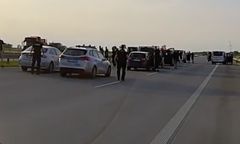 Zamaskowani mężczyźni na A1. Ustawka pseudokibiców na autostradzie