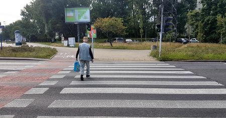 Zmiana przepisów od 1 czerwca. Wszystko, co musi wiedzieć pieszy i kierowca