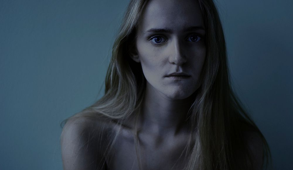 Magdalena Paszko - mroczne, depresyjne portrety kobiet, które są fuzją dwóch osobowości 9