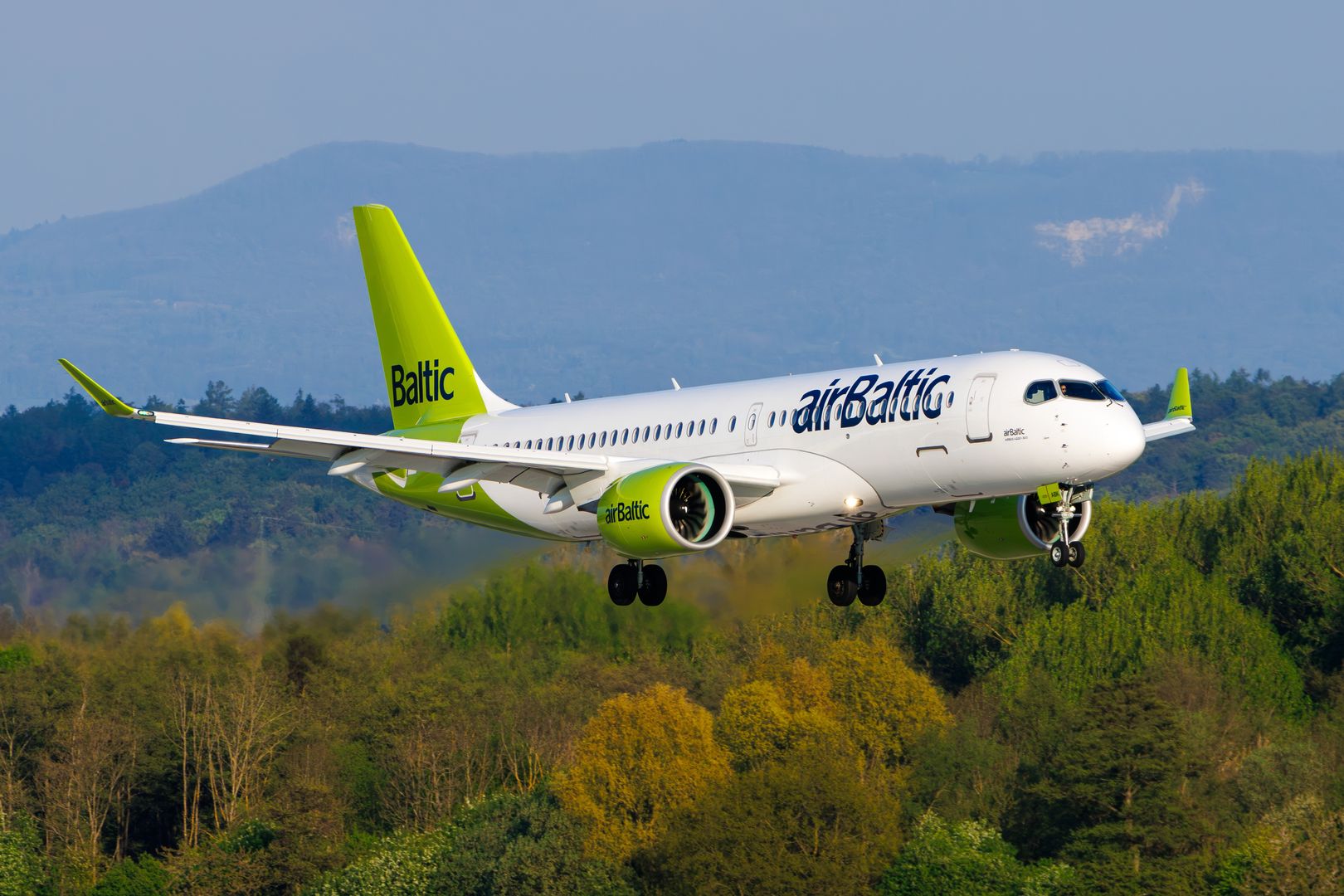 Jednym z głównych klientów Airbusa na samoloty A220 są linie AirBaltic 