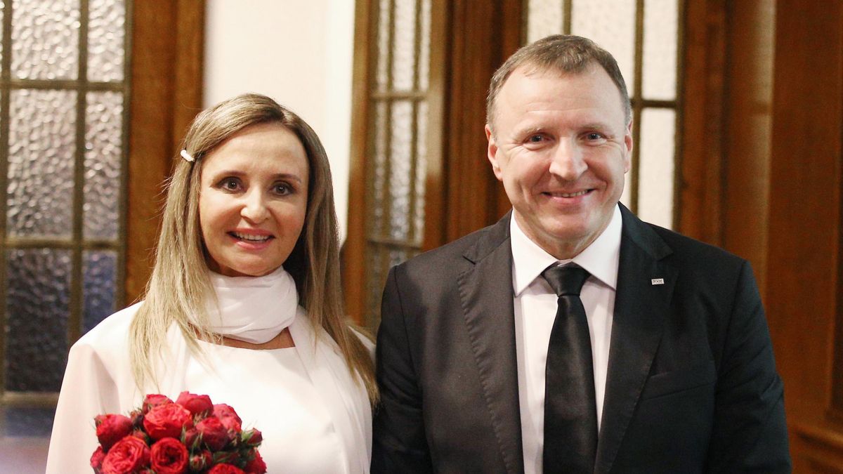 Nie milkną kontrowersje wokół ślubu Jacka i Joanny Kurskich
