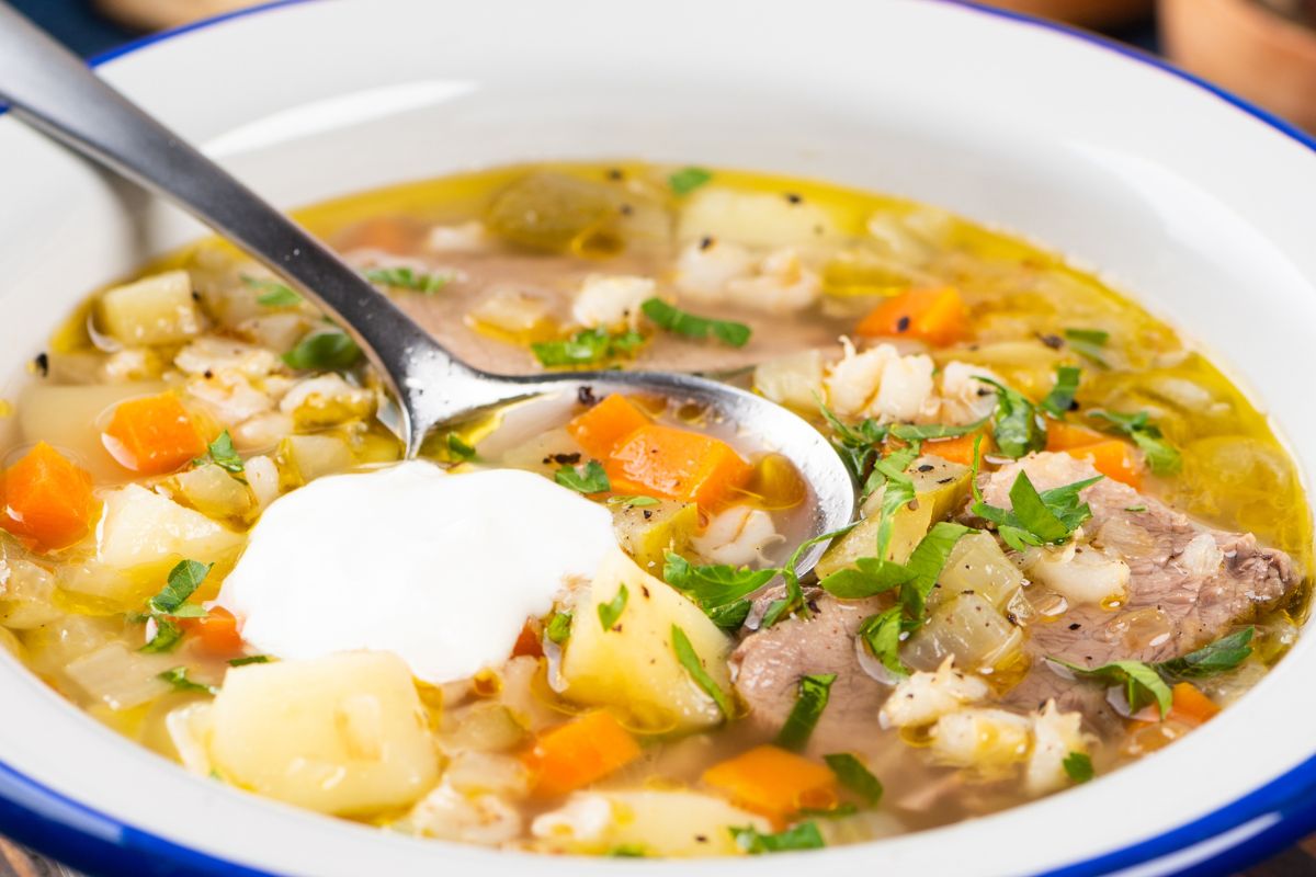 Większość robi z niego krem do tortu, a ja tak zabielam zupę ogórkową. Smakuje jak marzenie