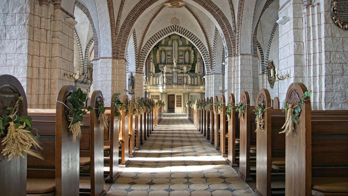 Za szydzenie z kościoła może grozić więzienie.