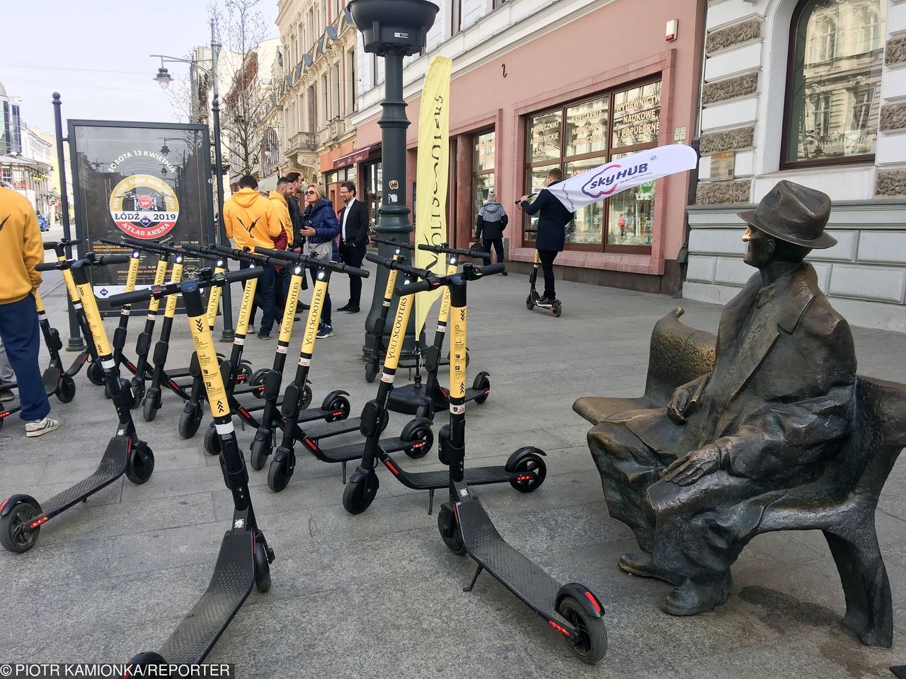 Elektryczne hulajnogi stały się ciekawą alternatywą dla publicznych środków transportu