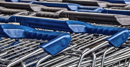 Ogromna okazja w popularnym markecie. Kurczak po 5,49 zł! Taniej o aż 50%!