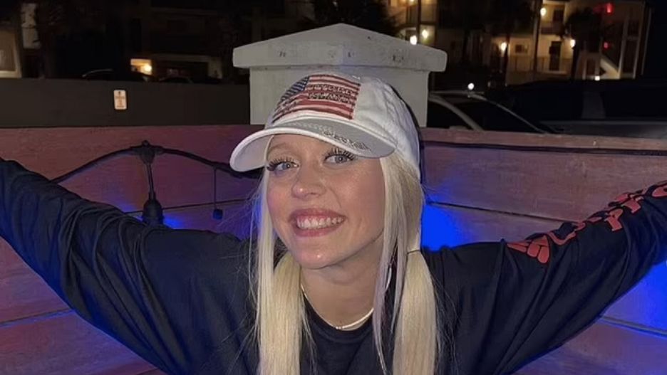 Mokra pościel wybudziła ją w nocy. Myślała, że się zmoczyła, gdy nagle zaczęła rodzić