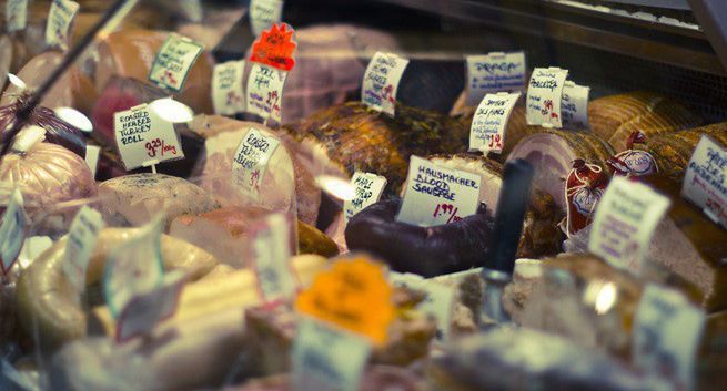 Polacy porzucają mięso na rzecz roślin