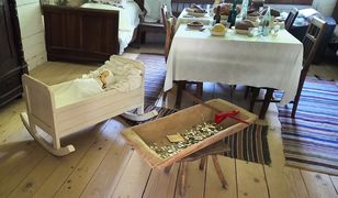 Poród w chłopskiej chacie. Zaskakujące zwyczaje sprzed 100 lat