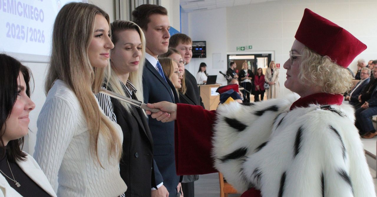 Koszalin: Państwowa Akademia Nauk Stosowanych oficjalnie rozpoczęła nowy rok akademicki