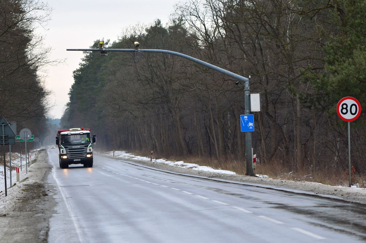 Odcinkowy pomiar w miejscu tragicznego wypadku pod Stalową Wolą. W planach 5 lokalizacji