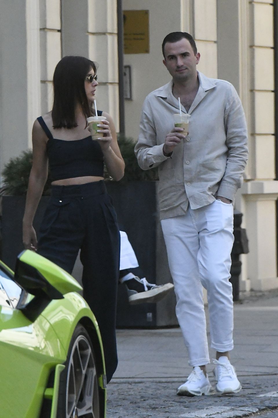 Klaudia Halejcio z partnerem
