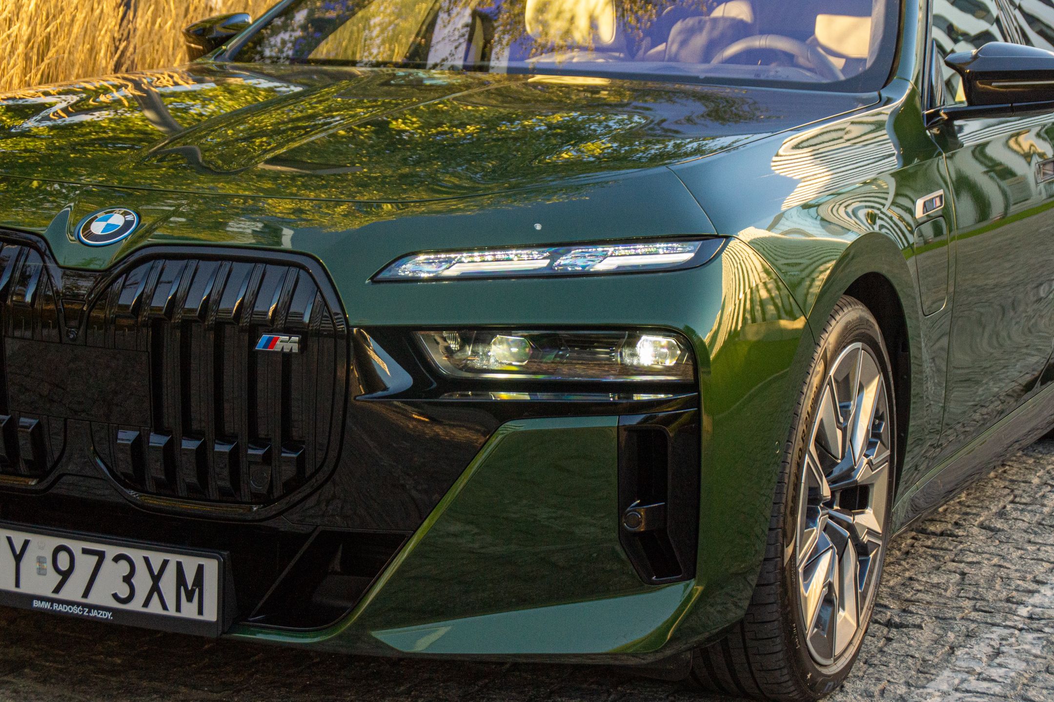 BMW M760e xDrive