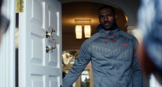 Prywatne odwiedziny u gwiazd NBA reklamują Nike (wideo)