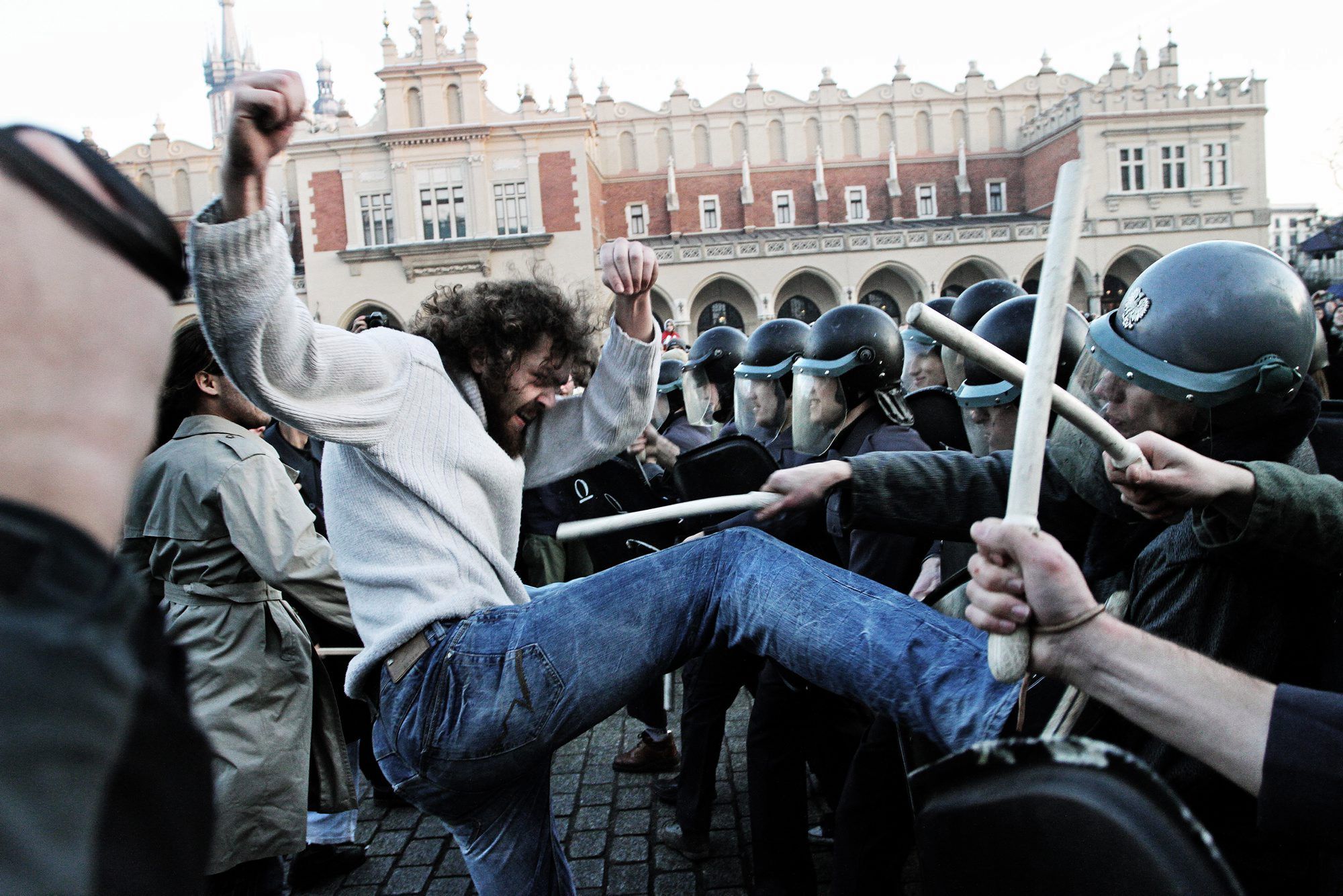 Mateusz Skwarczek: "Zadaniem fotoreporterów jest pokazywać konkretne problemy konkretnych ludzi" 8
