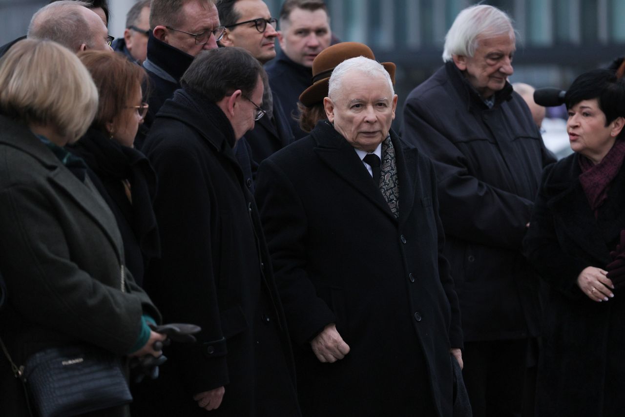 Jarosław Kaczyński na miesięcznicy smoleńskiej. Padły słowa o Putinie