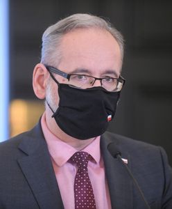 Obostrzenia. Adam Niedzielski zapowiada luzowanie. Ekspert: Wojna trwa. Termin przedwczesny