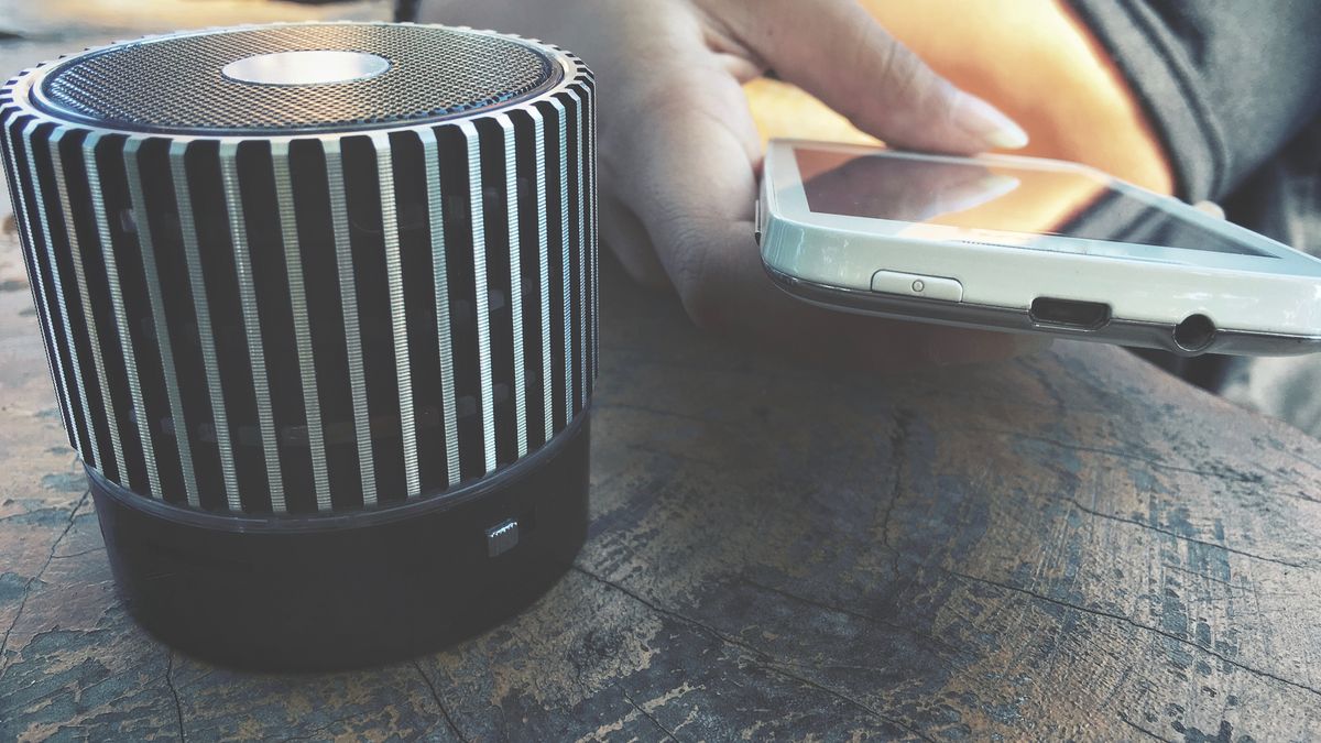 Przenośny głośnik w domu i na imprezie. Sprawdzi się w każdych warunkach 1