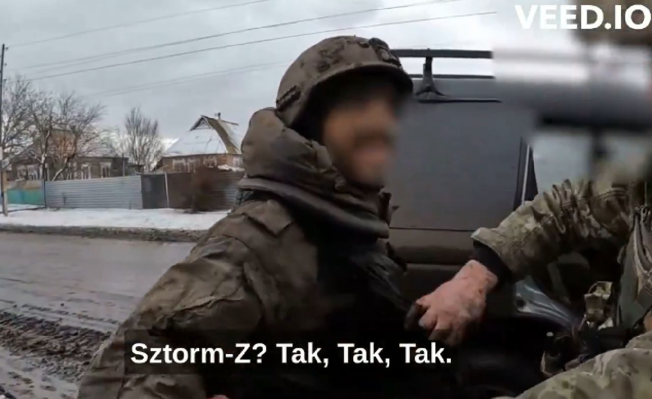 Lost Russian soldier from 'Storm Z' unit found and detained by Ukrainian forces in Avdiivka region
