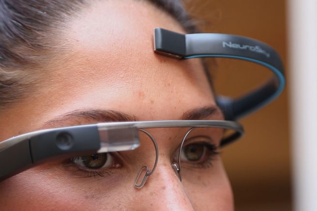 MindRDR: Google Glass sterowane myślami. Zrób zdjęcie jednym spojrzeniem! 3