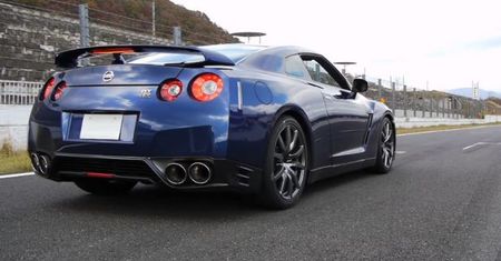 Nissan GT-R (2012) i 0-100 km/h w 2,84 s!