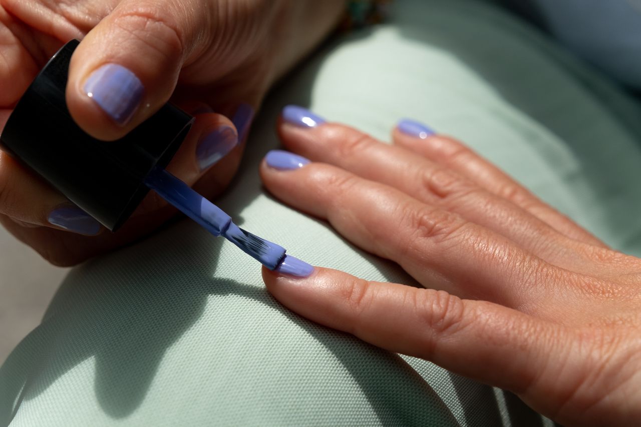 Nail polishes can have harmful effects on the nail plate.