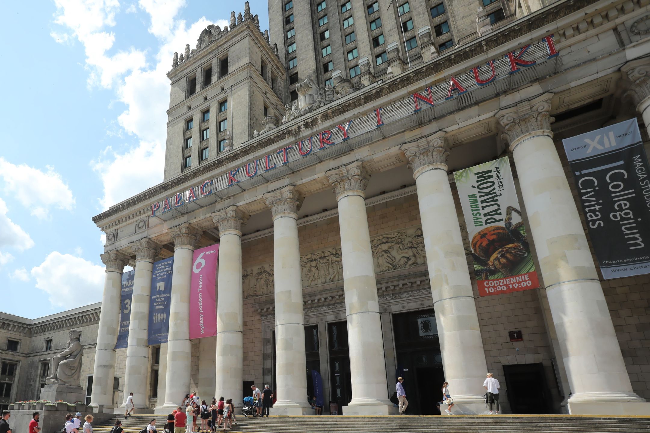 Warszawa. Punkt szczepień będzie znajdował się w rejonach PKiN